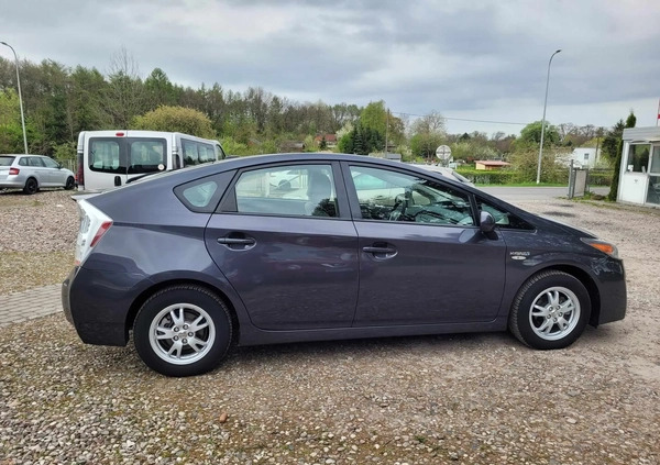 Toyota Prius cena 41900 przebieg: 152000, rok produkcji 2010 z Września małe 326